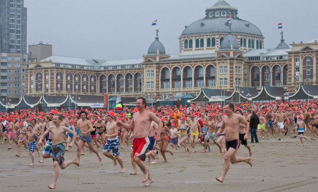 unox nieuwjaarsduik scheveningen